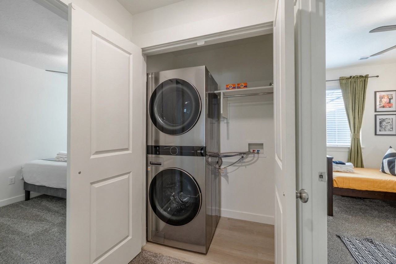 408 South 680 East #1249845P - Photo 3 of 10