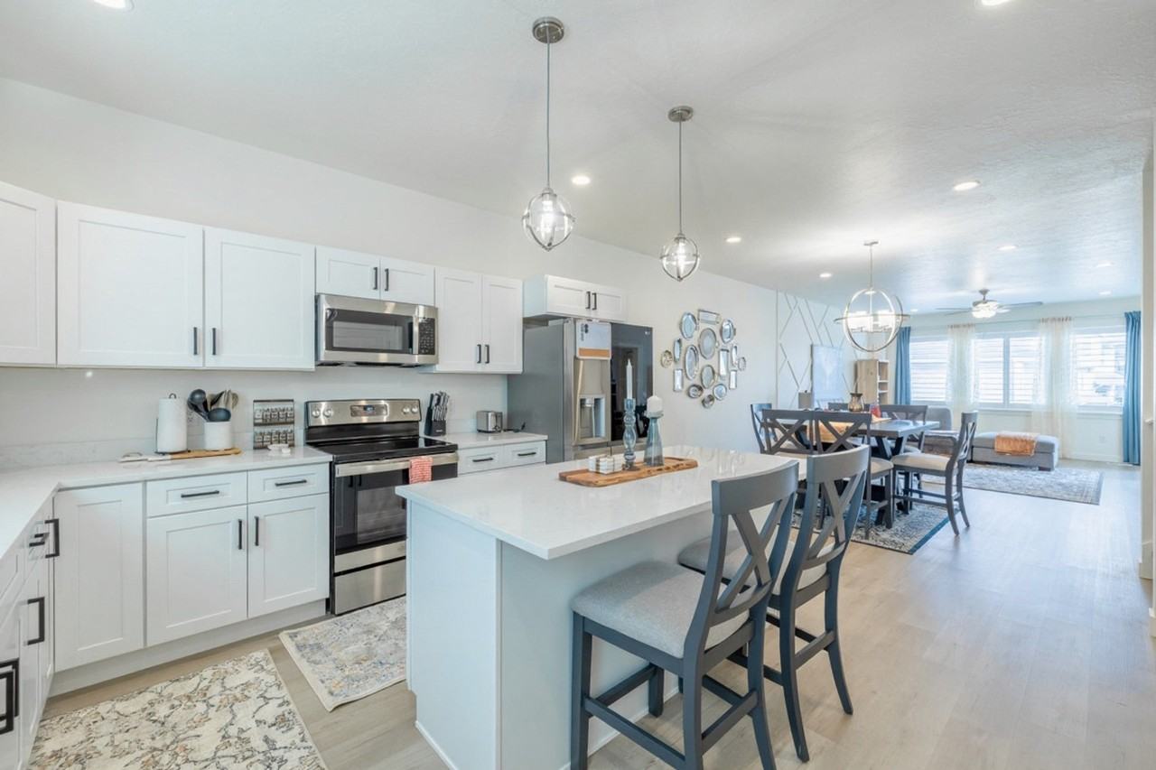 408 South 680 East #1249845P - Photo 7 of 10