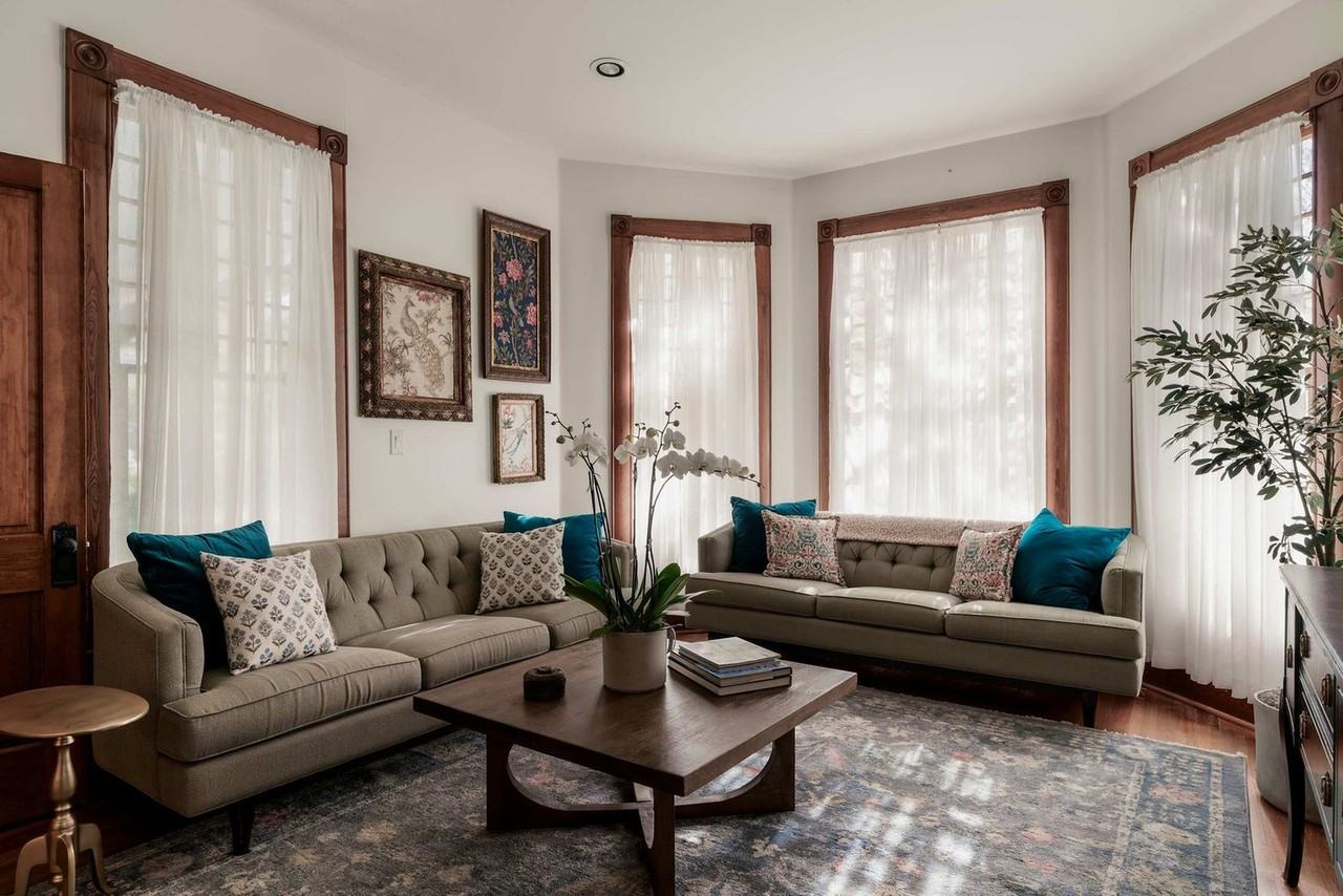 1116 W 10th St #1292407P - Photo 3 of 50