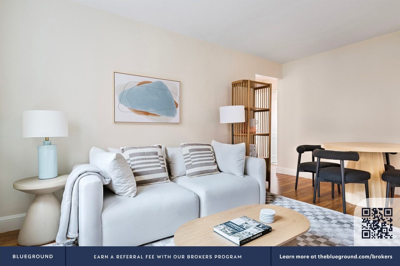 266 Harvard St #1273 - Photo 4 of 41