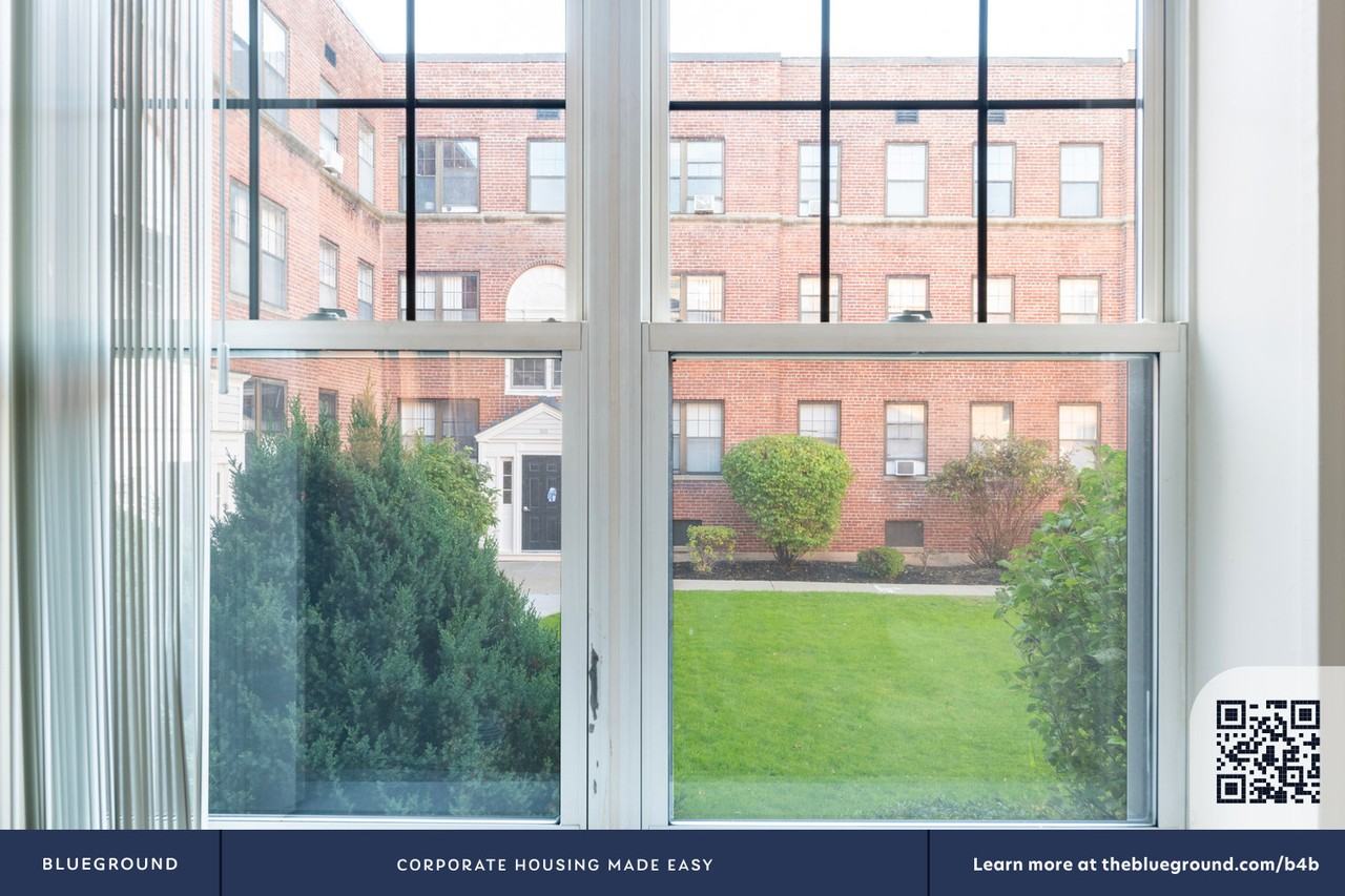 266 Harvard St #1273 - Photo 5 of 41