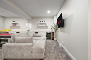 featured image of 144 Wolf Hollow Cres Se