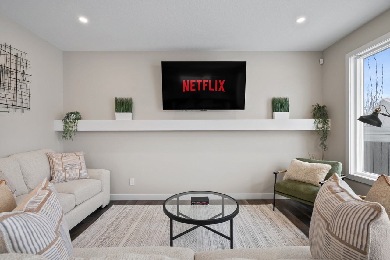 144 Wolf Hollow Cres Se #1314522P - Photo 2 of 50