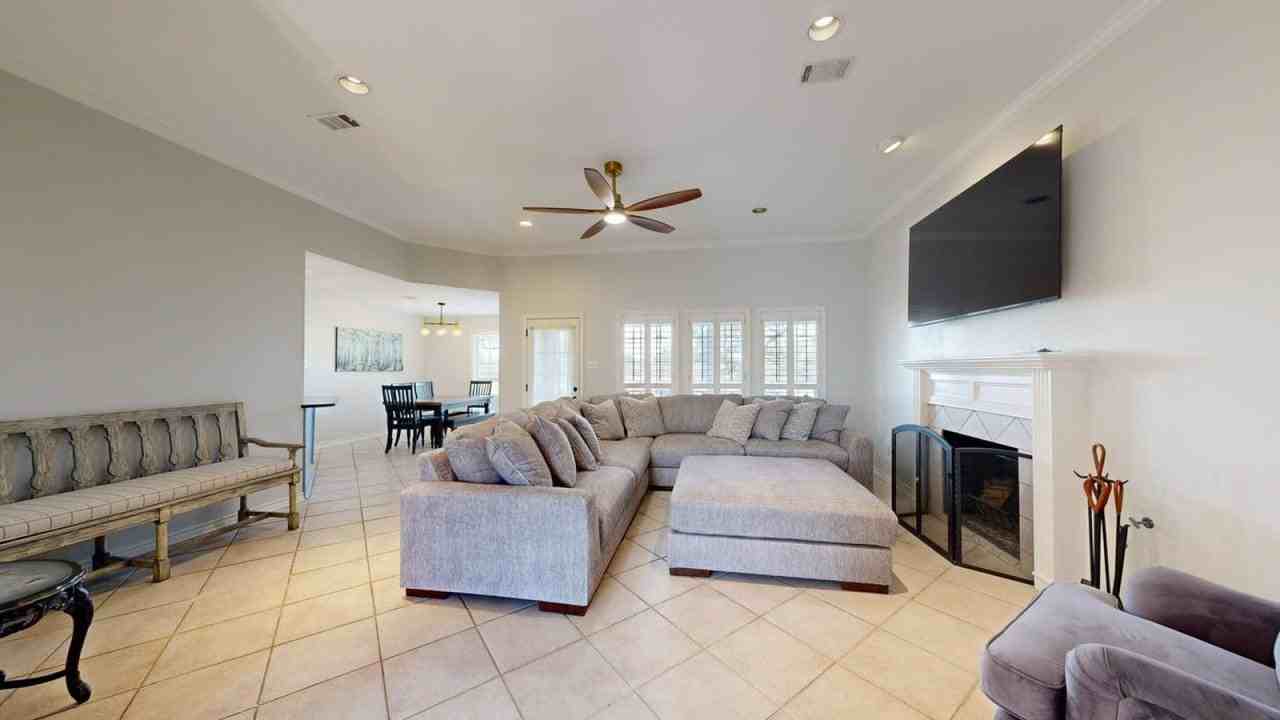 1803 Fernhaven Cir #1328088P - Photo 3 of 42