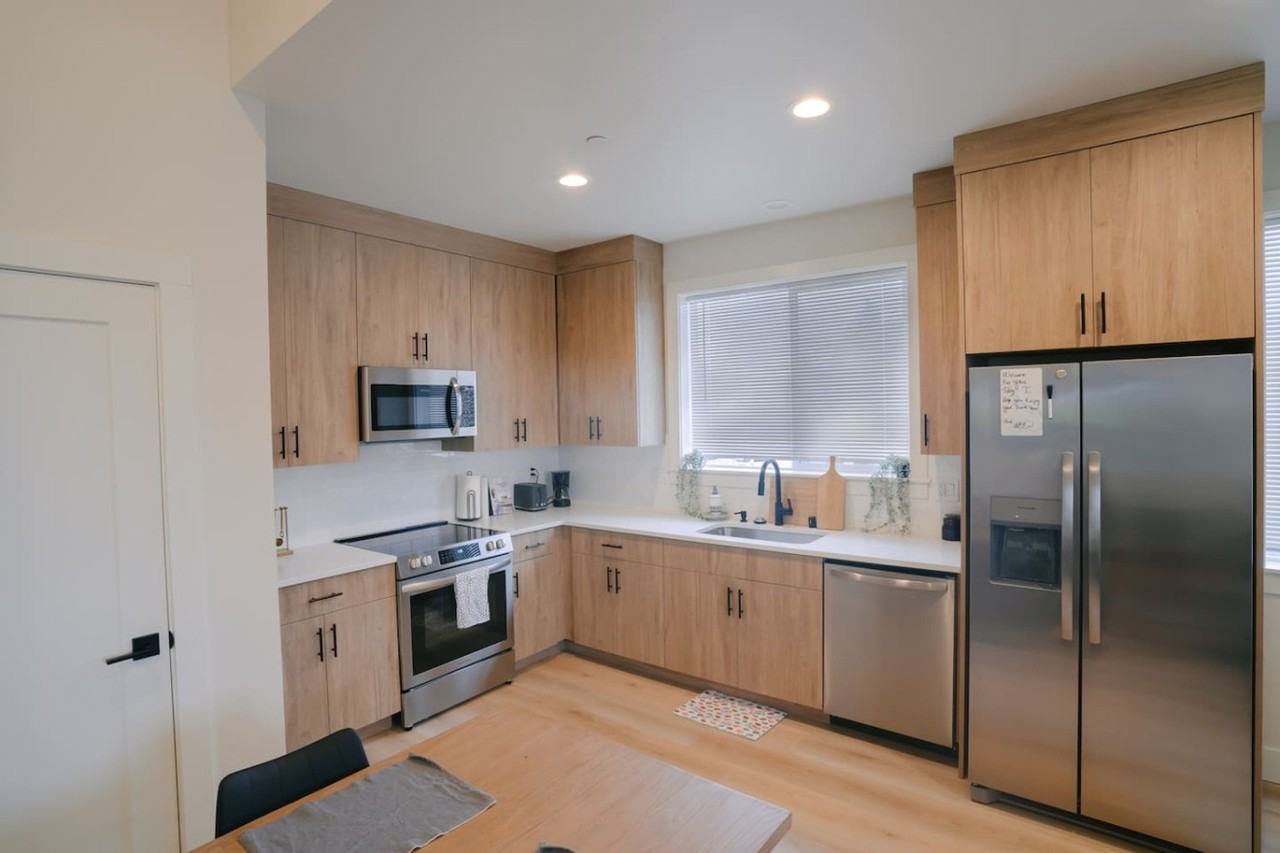 3505 Creston Ave #1334334P - Photo 3 of 35