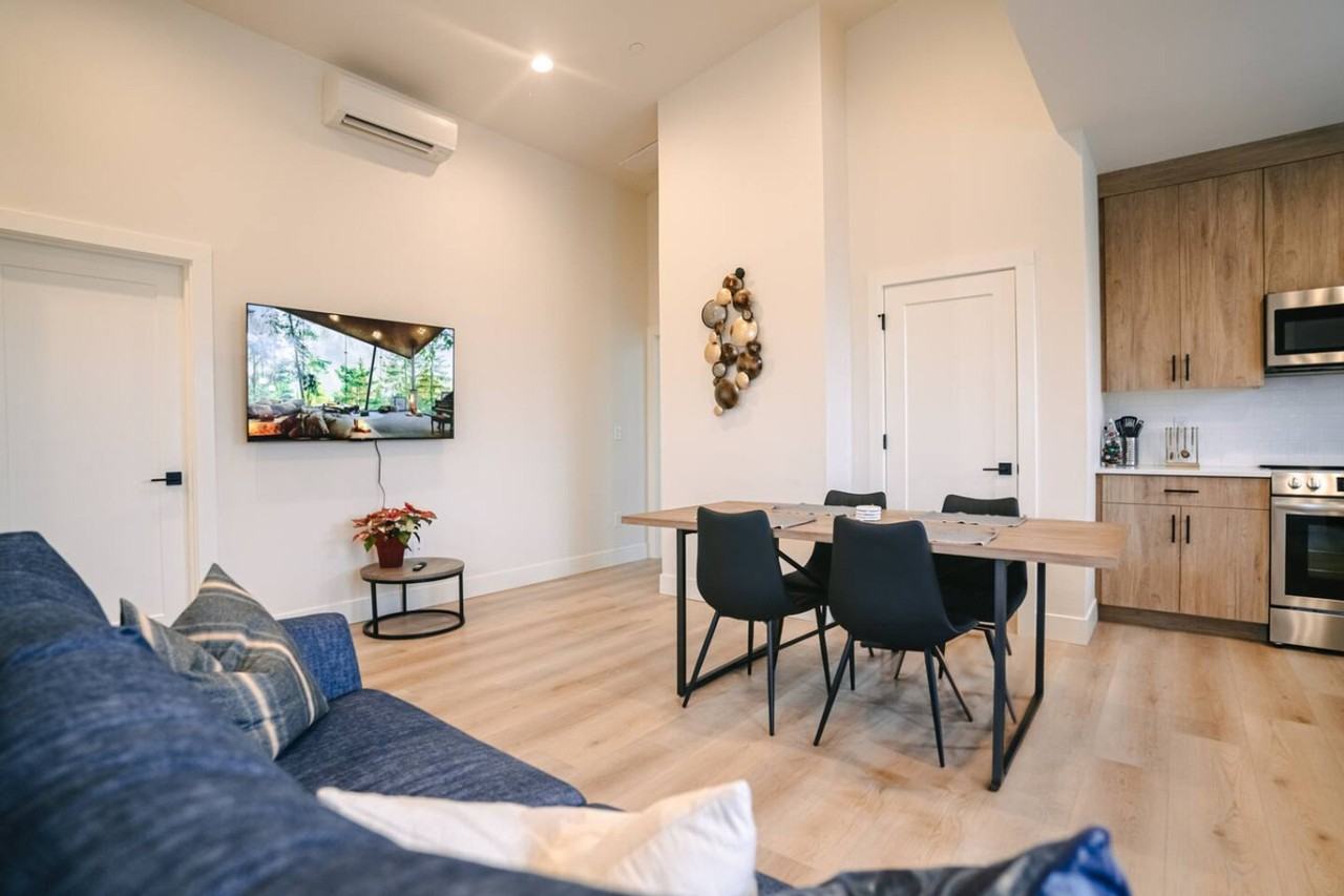 3505 Creston Ave #1334334P - Photo 6 of 35