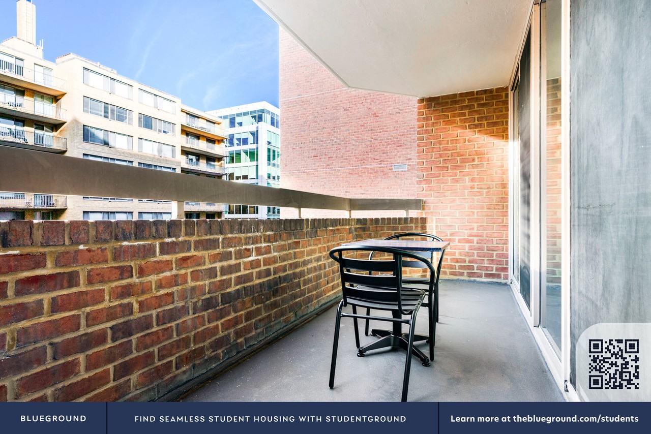 2140 L Street Northwest - Photo 7 of 34