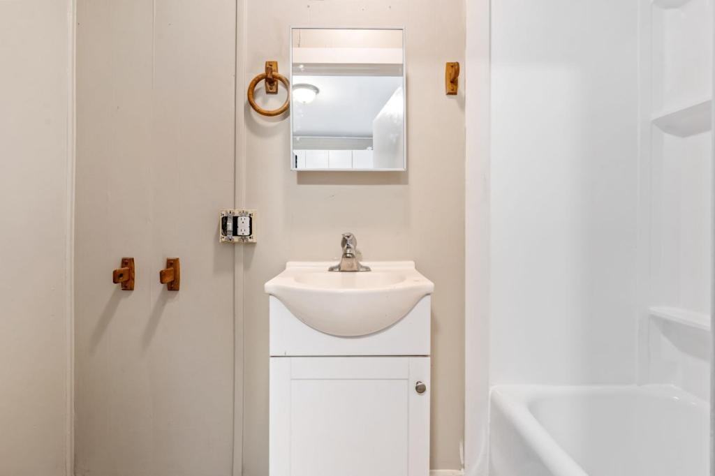 14 C St #14 - Photo 3 of 19