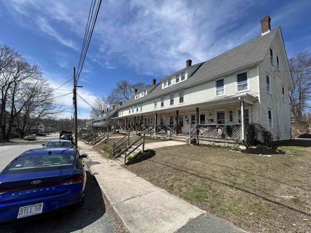 2 D Street - Photo 3 of 14