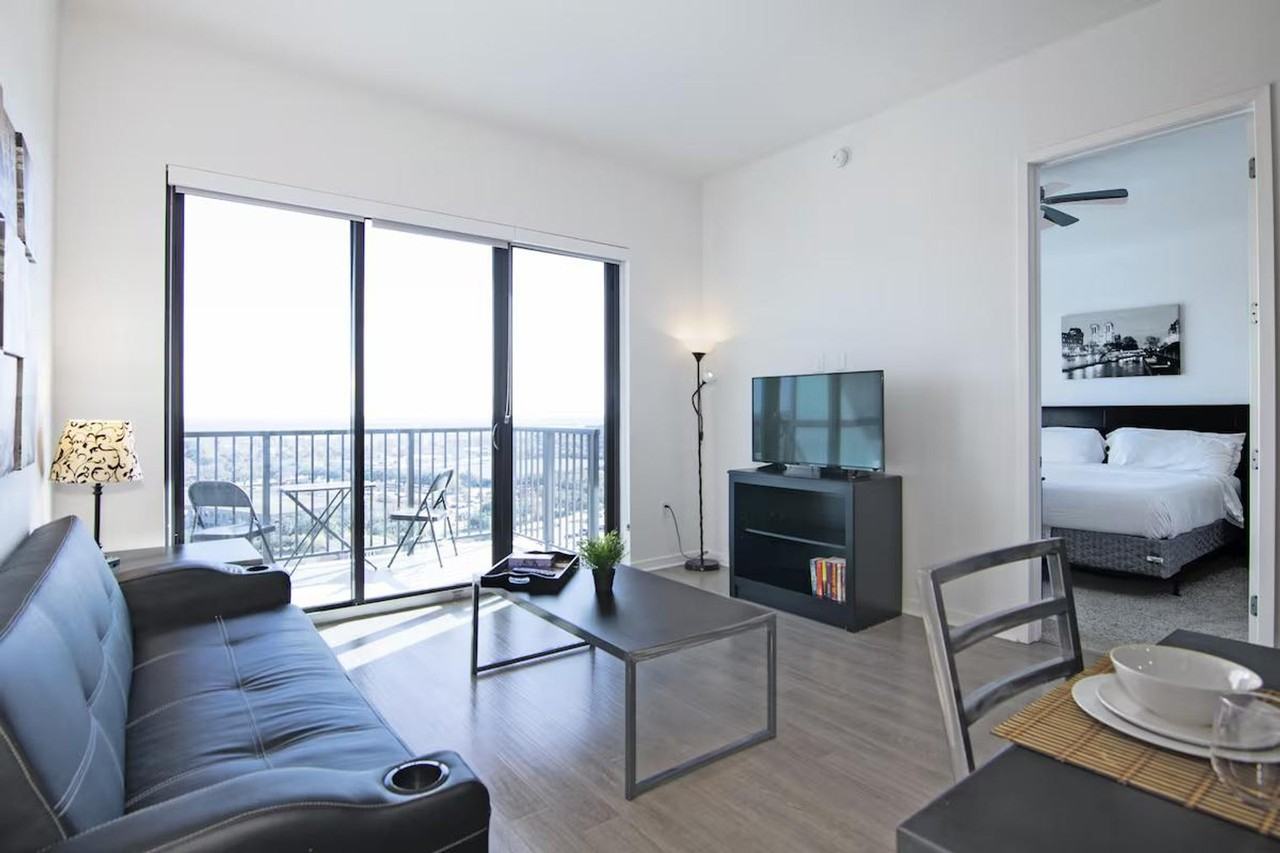 2022 Holcombe Boulevard #1359157P - Photo 3 of 24