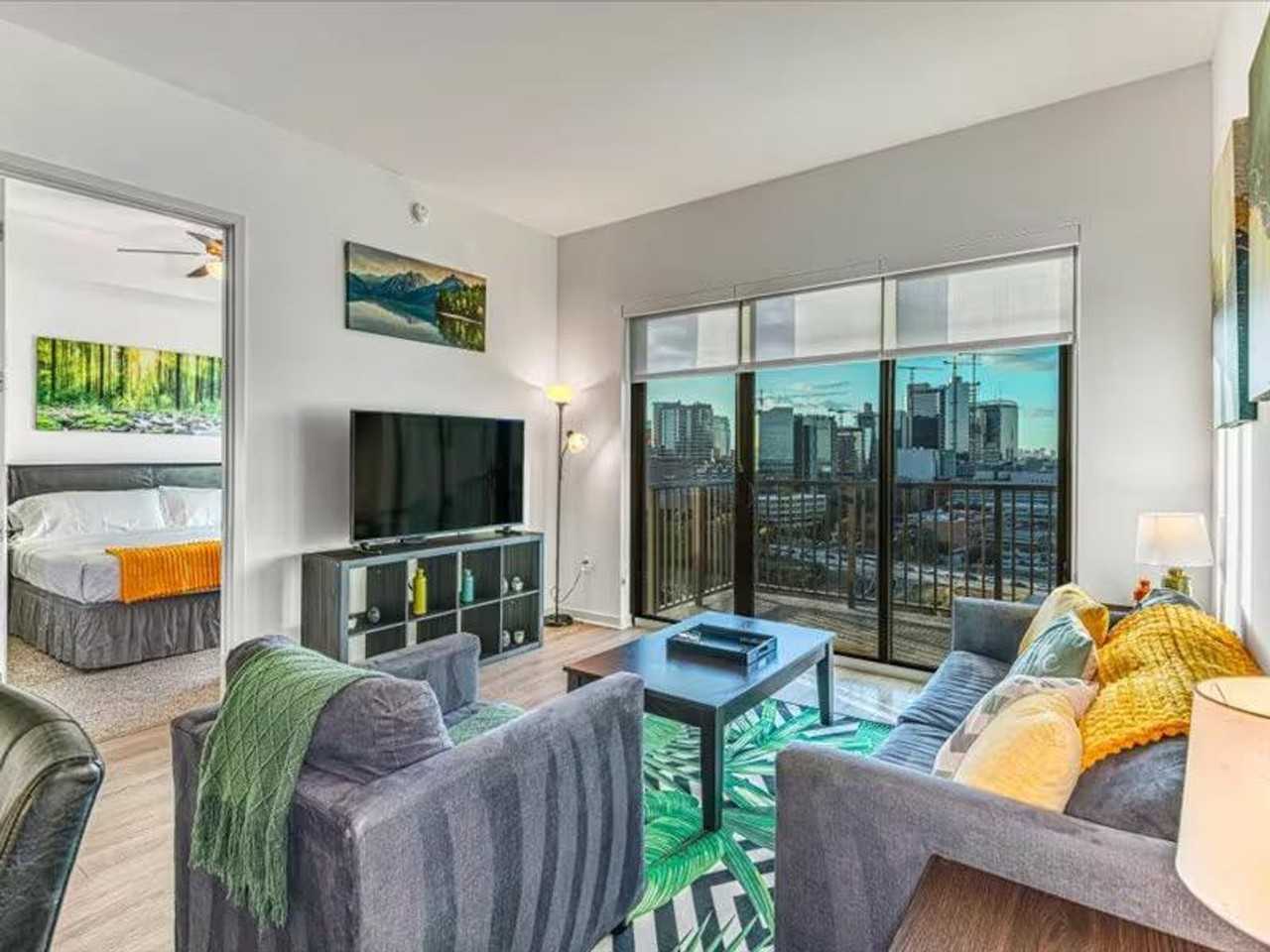 2121 West Holcombe Boulevard #1359141P - Photo 2 of 28