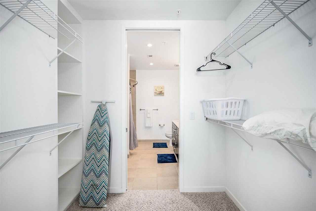 2002 Holcombe Boulevard #1359170P - Photo 7 of 22