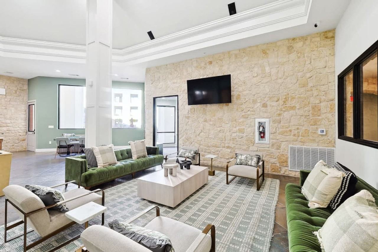 5275 Town And Country Blvd #1363555P - Photo 4 of 44