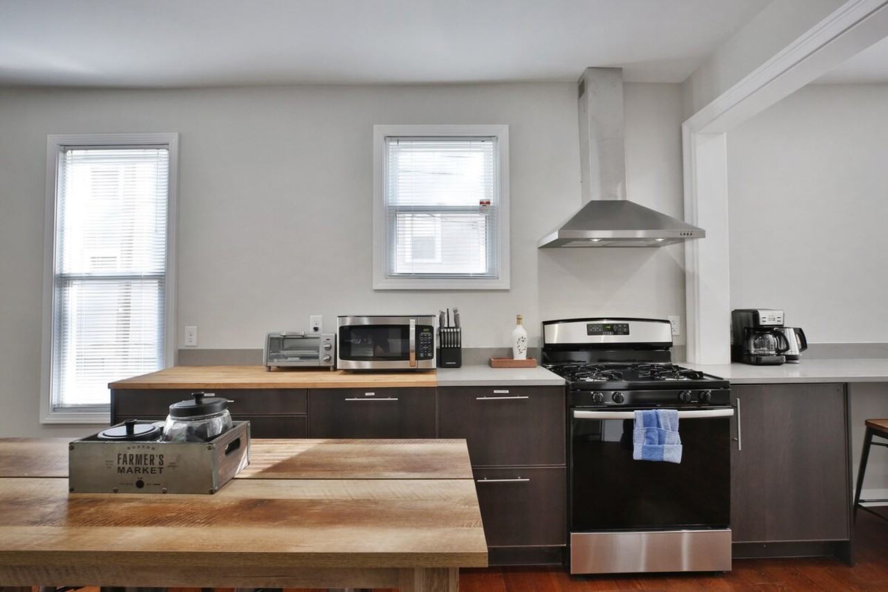 137 E Tompkins St #1364302P - Photo 7 of 29