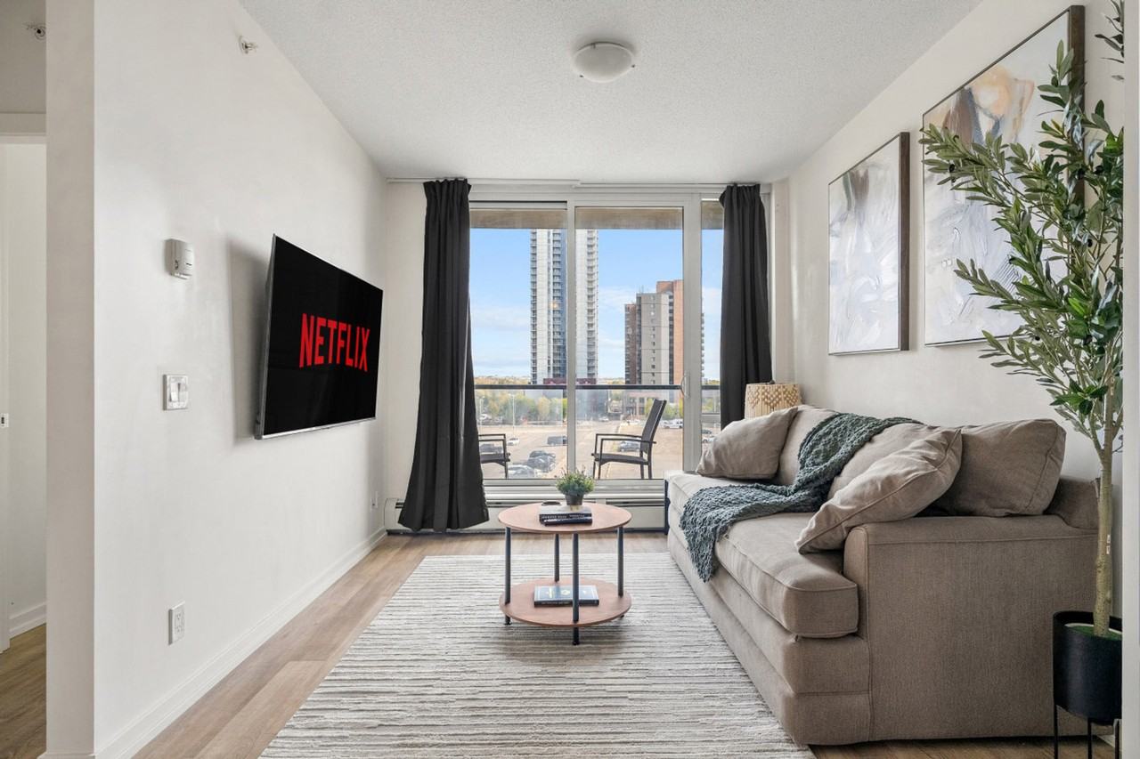 434 8 Avenue SE #1314556P - Photo 3 of 31