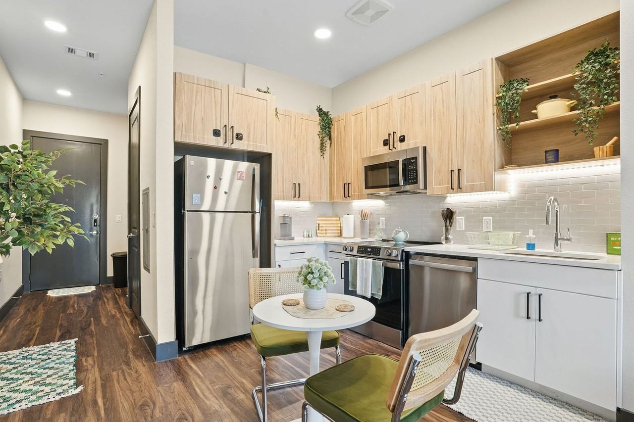 9127 Research Blvd #1365738P - Photo 3 of 35