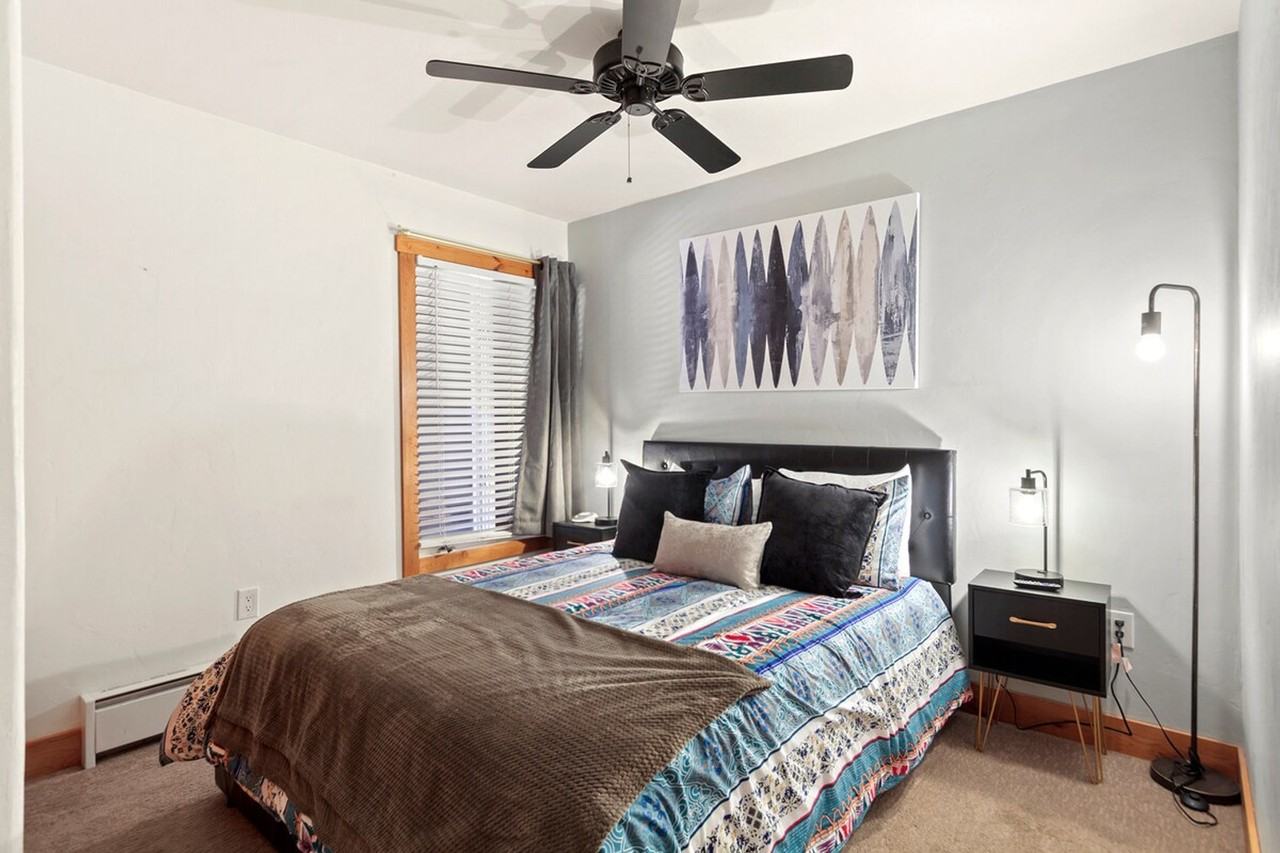421 S Main St #1352701P - Photo 2 of 29