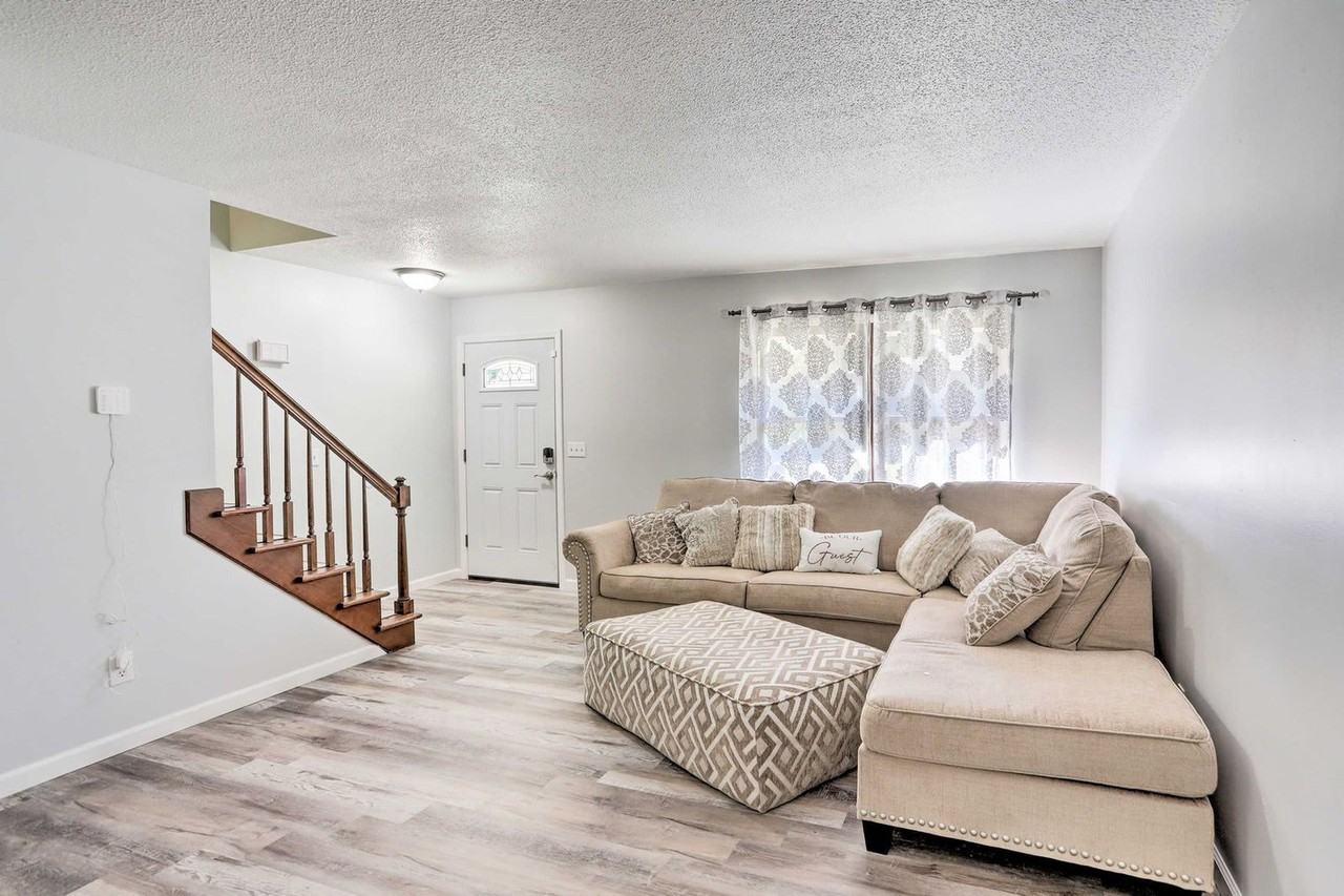 6834 Woodmeadow Dr #1287554P - Photo 6 of 25