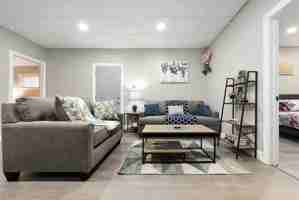 featured image of 155 Labelle St