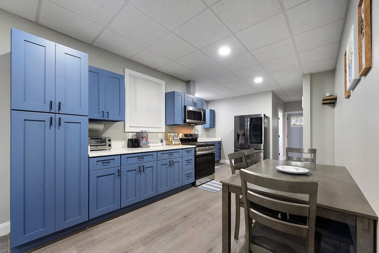 153 Labelle St #1359753P - Photo 5 of 50