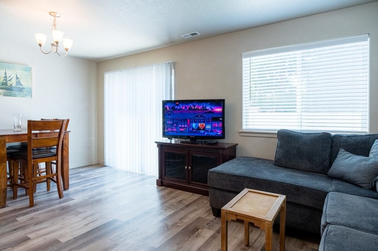 5706 West 1st Place #1324034P - Photo 2 of 39