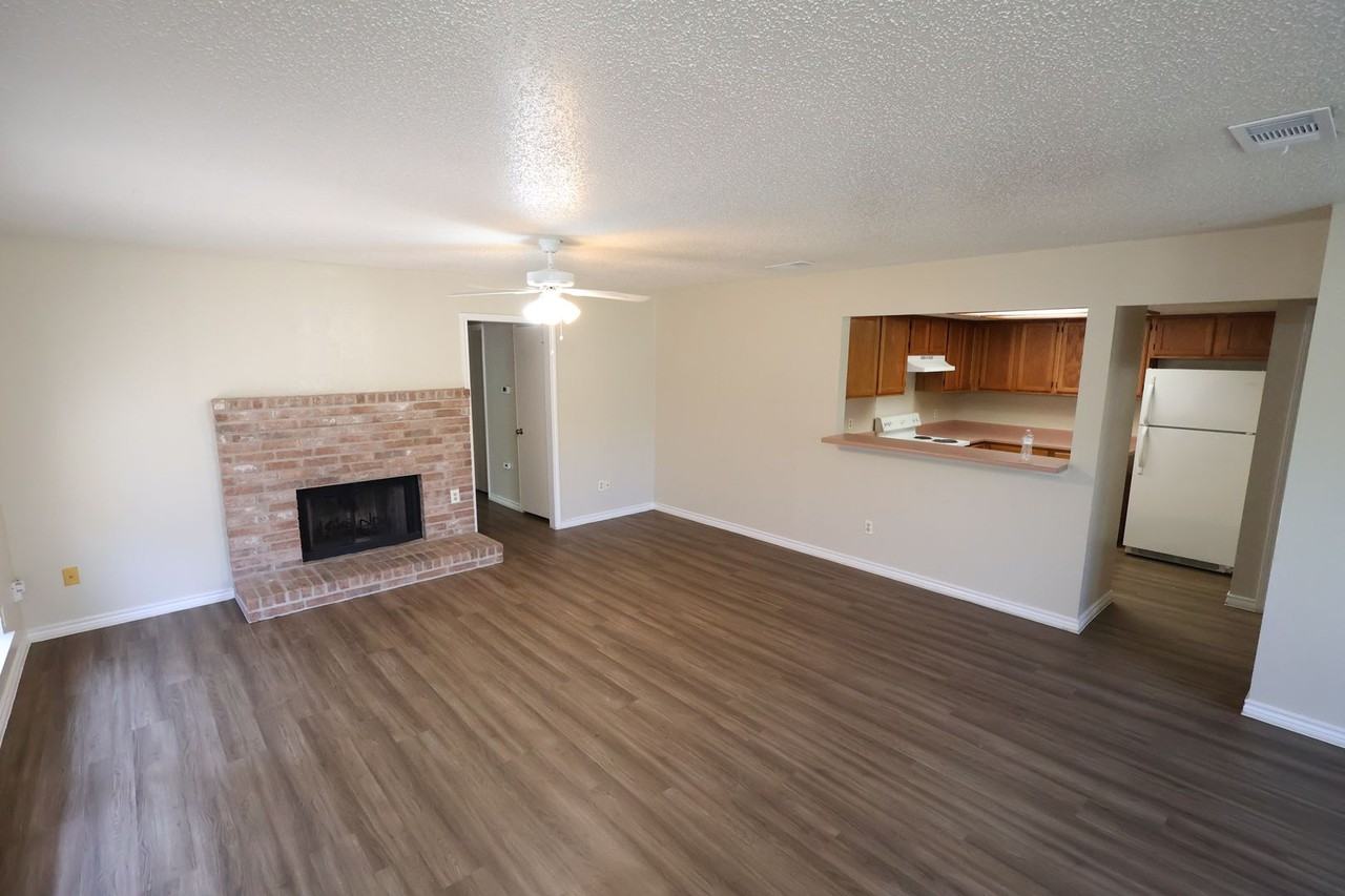 Windrift Way - Photo 2 of 15