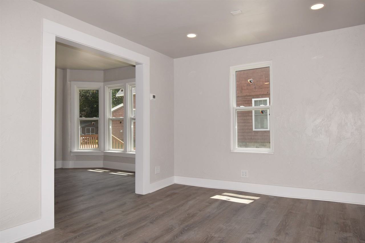 398 Walnut Street - Photo 5 of 15