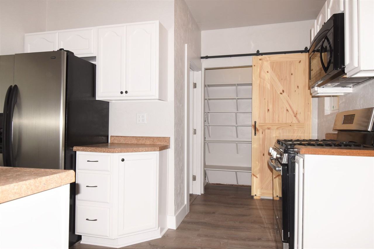 398 Walnut Street - Photo 7 of 15