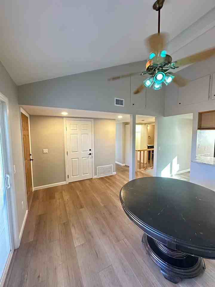 313 Lucy Lane - Photo 4 of 25