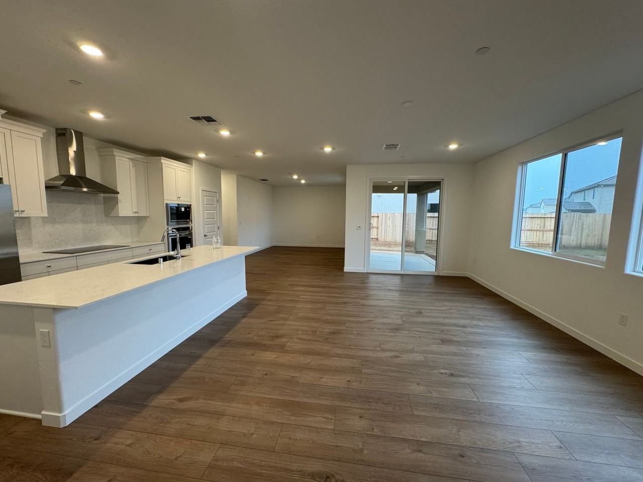 10204 Sesti Way - Photo 3 of 12