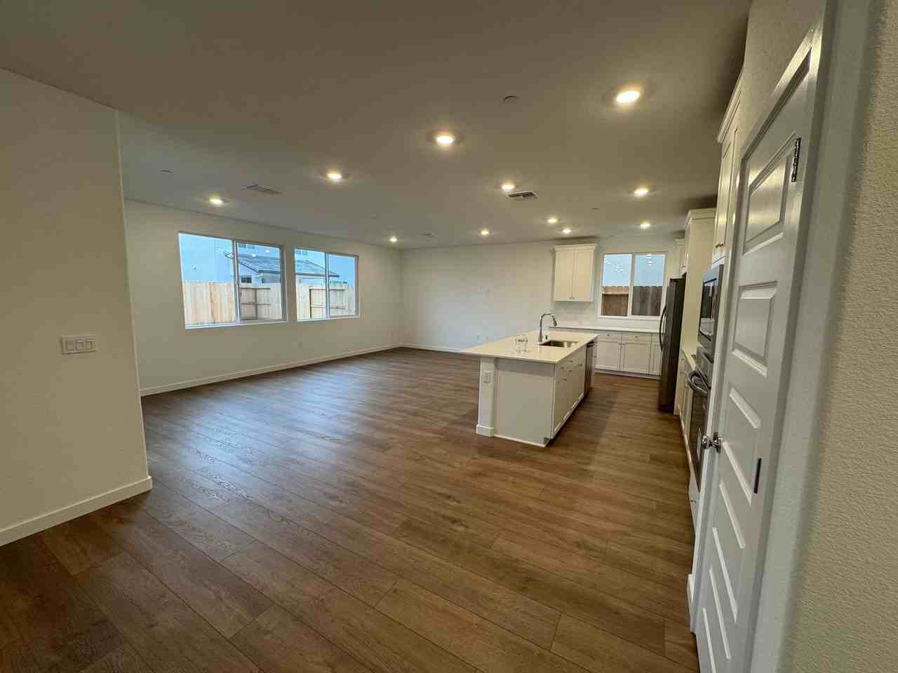 10204 Sesti Way - Photo 4 of 12