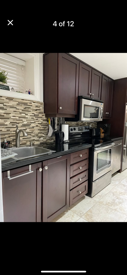 408 Saint Clements Avenue - Photo 3 of 6