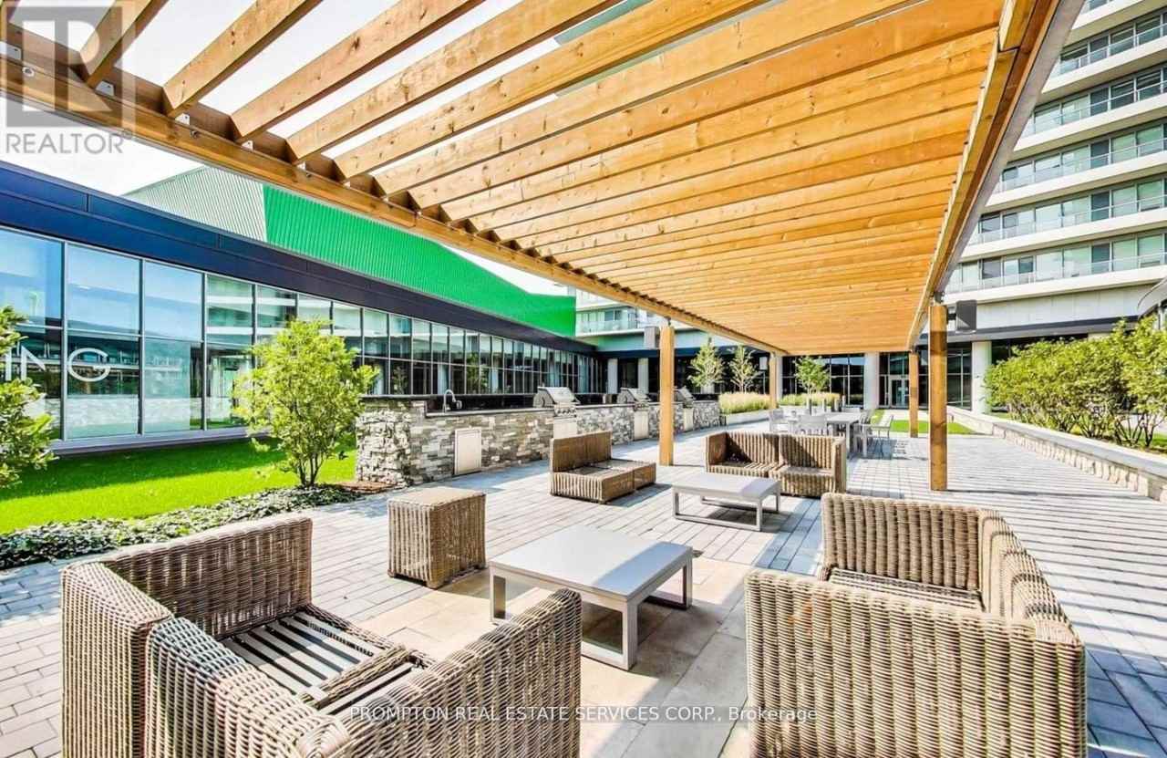 115 McMahon Drive #1611 - Photo 4 of 30