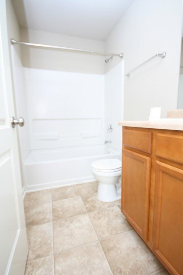 225 Bermuda Lakes Dr - Photo 4 of 16