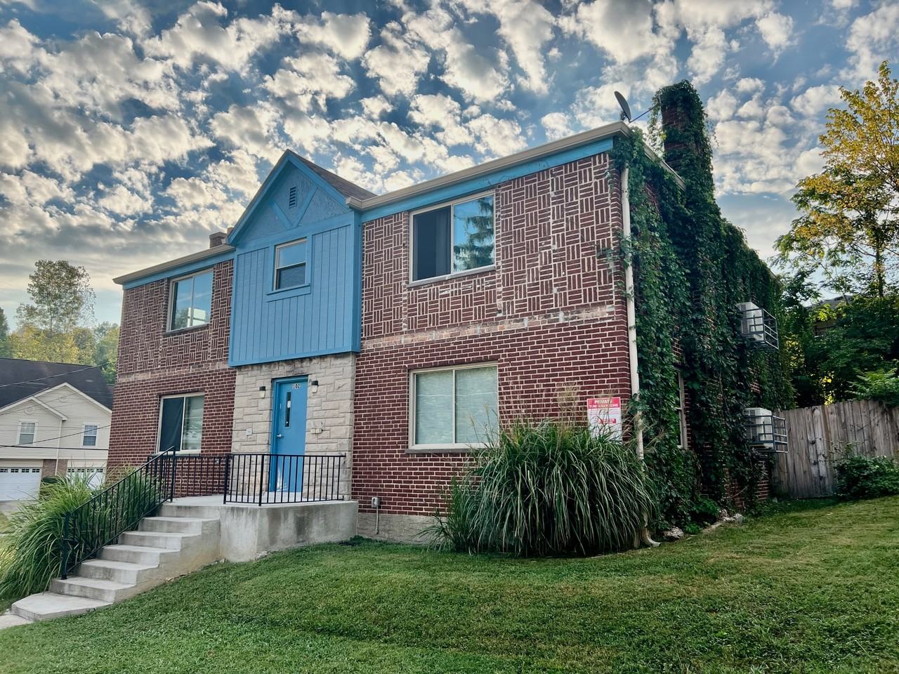 102 Glenridge Pl #B - Photo 3 of 22