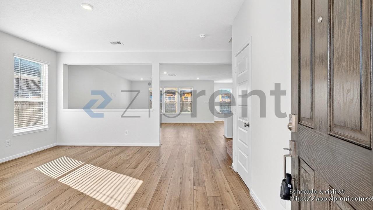 7611 Coral Key Dr - Photo 6 of 21