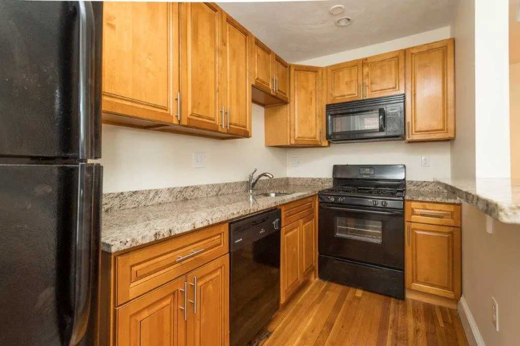 140 Highland Avenue - Photo 5 of 5