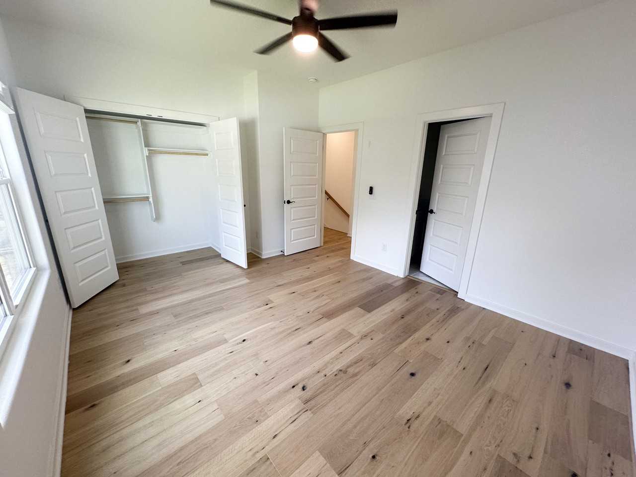 1703 W Holly St - Photo 4 of 16