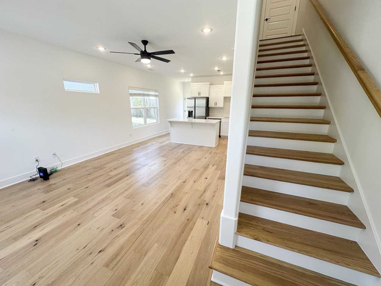 1703 W Holly St - Photo 3 of 16