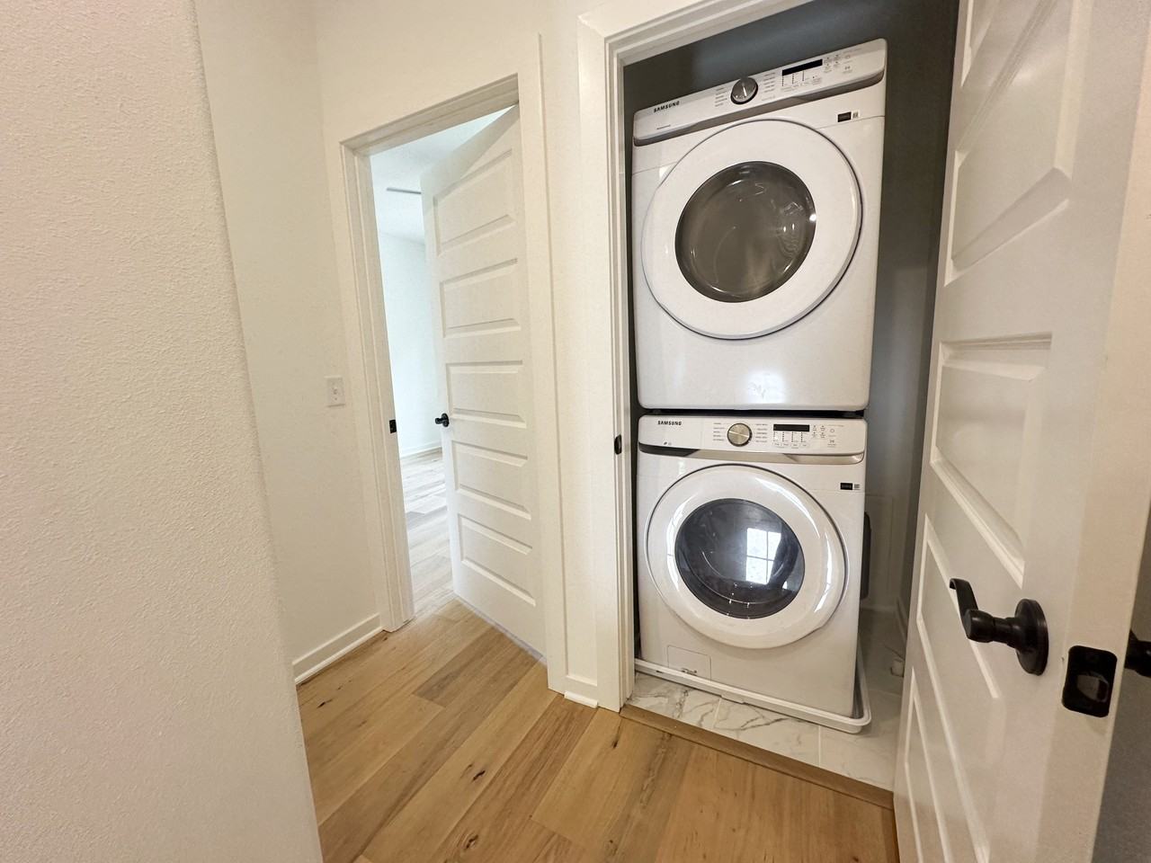 1703 W Holly St - Photo 5 of 16