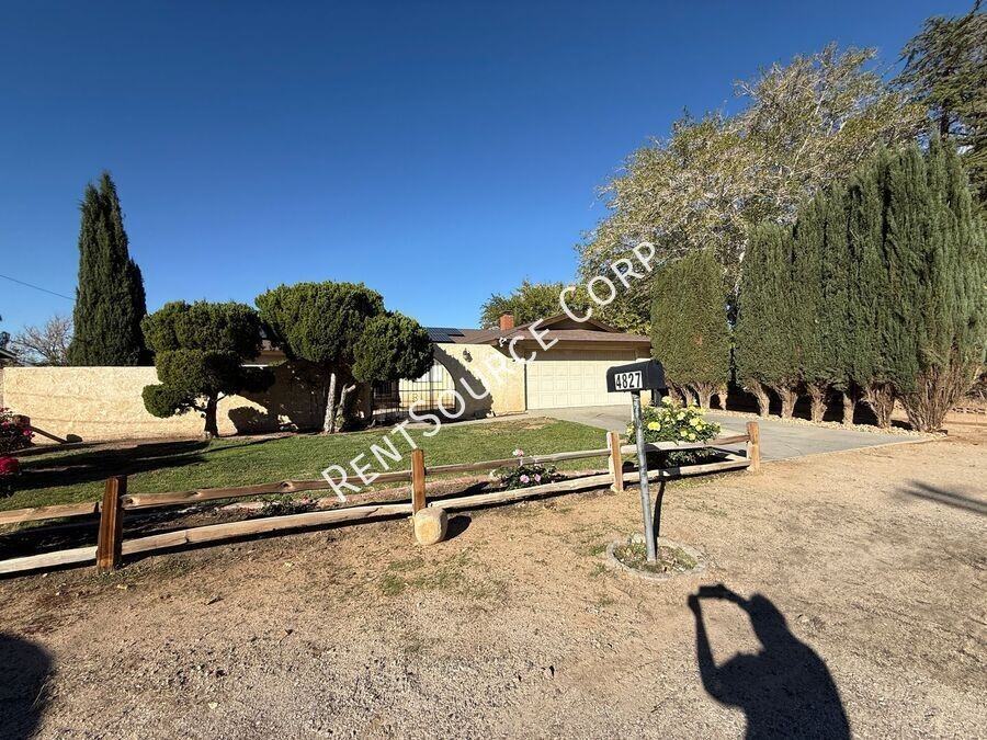 4827 West Avenue L 6 - Photo 3 of 34