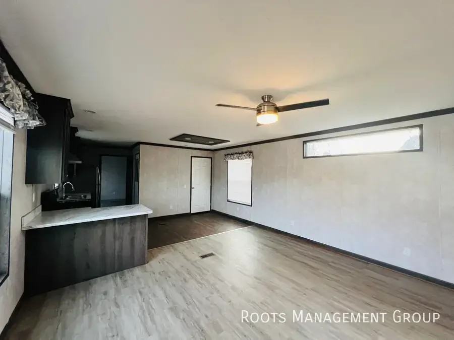 2300 E Philip Ave Trlr 53c #53C - Photo 2 of 9