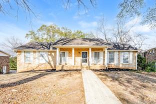 330 Ne 38Th Avenue - Photo 1 of 1