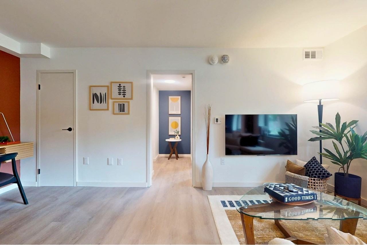 Six40 - Photo 4 of 26