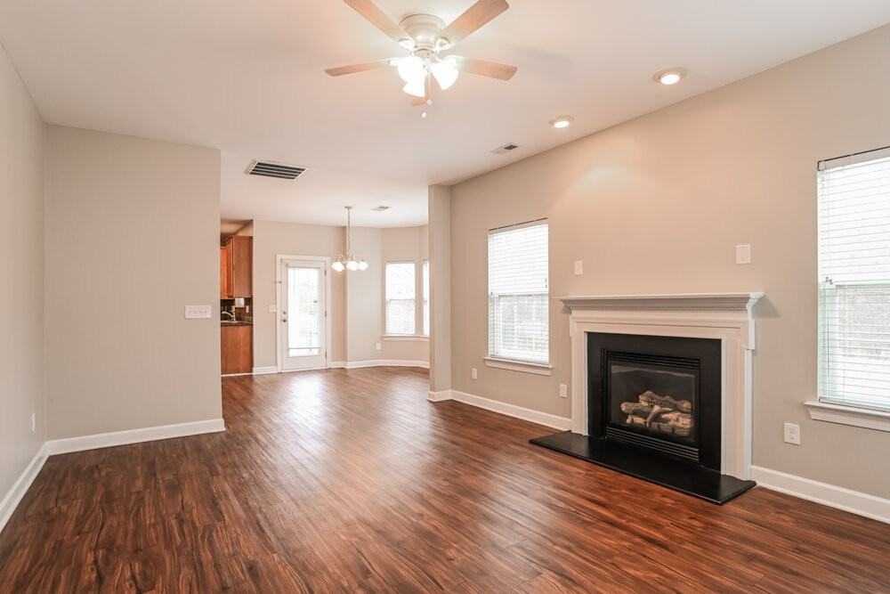 2404 Sierra Chase Dr - Photo 5 of 17
