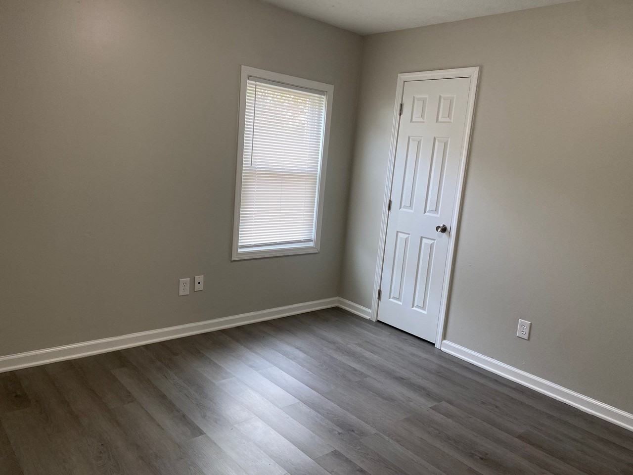 54 Camelot Cove - Photo 5 of 8