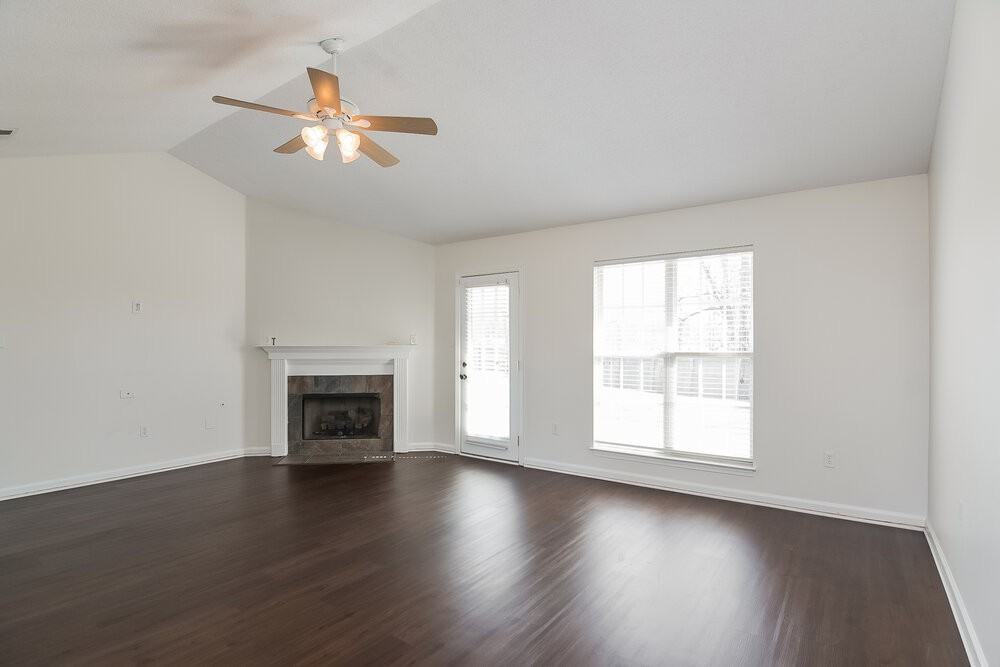 1820 Mary Payton Cove - Photo 2 of 14