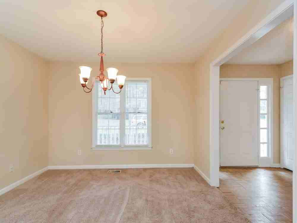 3626 Spring Meadow Ct - Photo 4 of 15