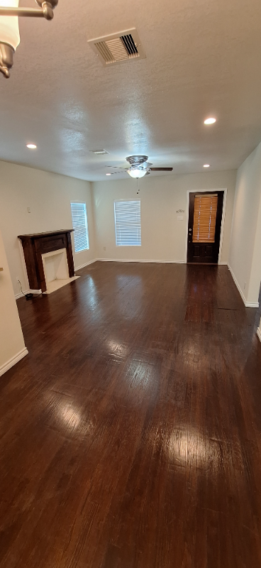 7832 Elvera St - Photo 4 of 23