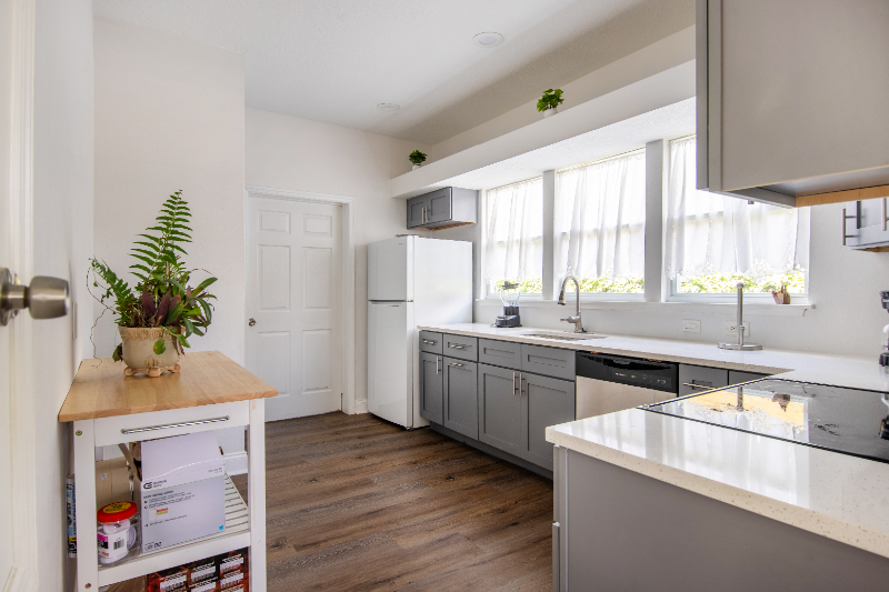 1023 East Broad Street - Photo 5 of 11